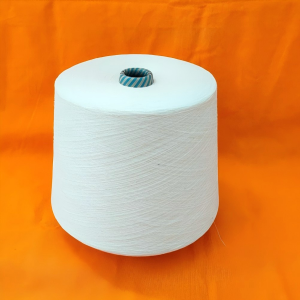 100%POLY 32S YARN